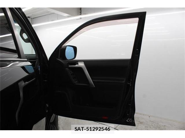 Toyota LAND CRUISER PRADO 2017-10 6994723-28