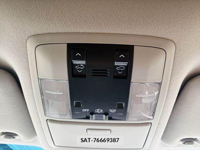 Toyota LAND CRUISER PRADO 2015-08 7020722-9