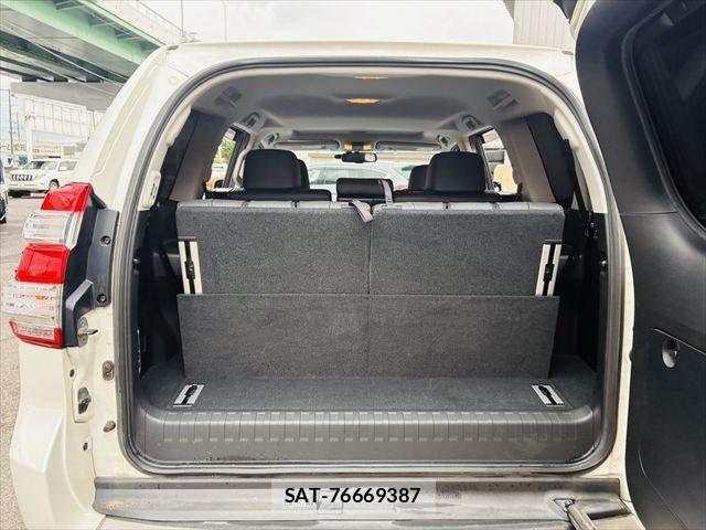 Toyota LAND CRUISER PRADO 2015-08 7020722-13
