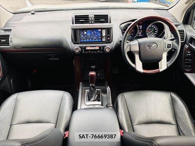 Toyota LAND CRUISER PRADO 2015-08 7020722-2