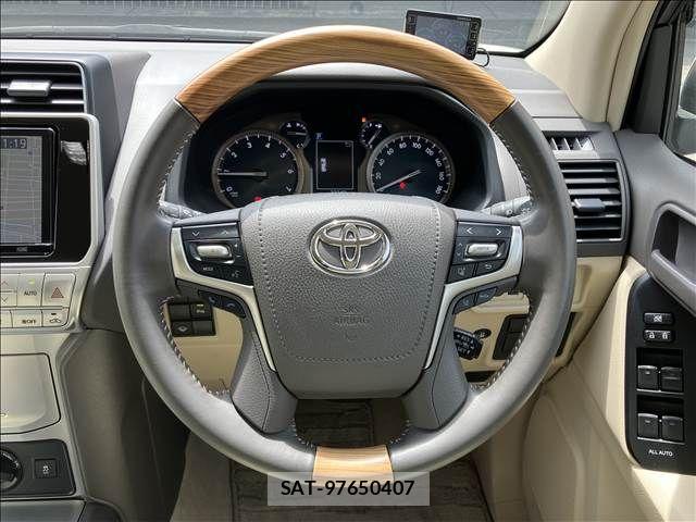 Toyota LAND CRUISER PRADO 2020-11 7020720-6