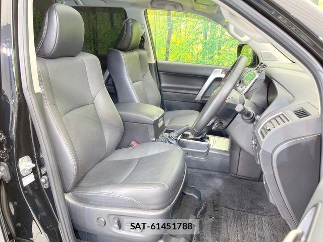 Toyota LAND CRUISER PRADO 2023-07 7059117-6