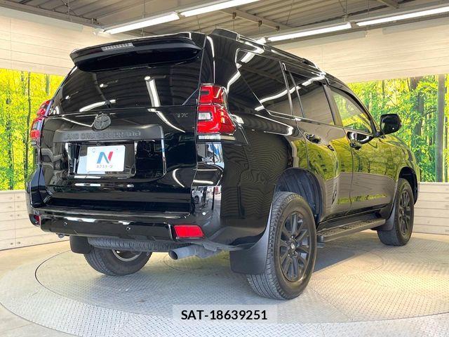 Toyota LAND CRUISER PRADO 2023-03 7059113-17