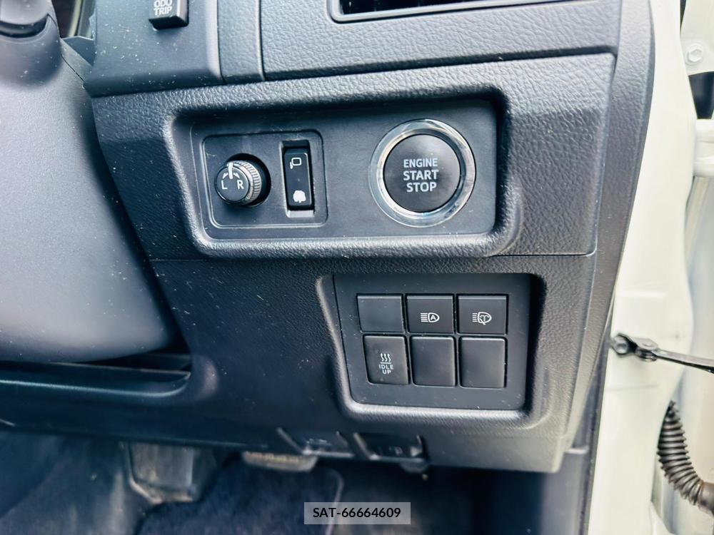 Toyota LAND CRUISER PRADO 2018 6960169-16