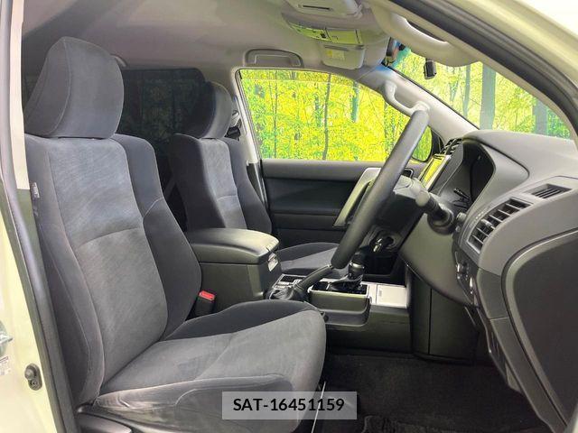 Toyota LAND CRUISER PRADO 2022-05 7059128-8