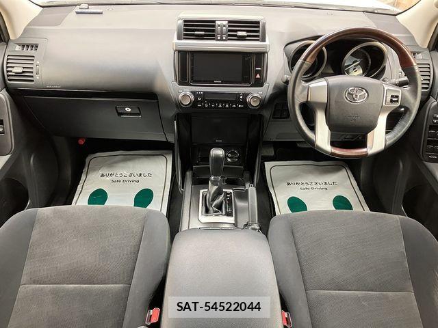 Toyota LAND CRUISER PRADO 2017-08 7059142-26