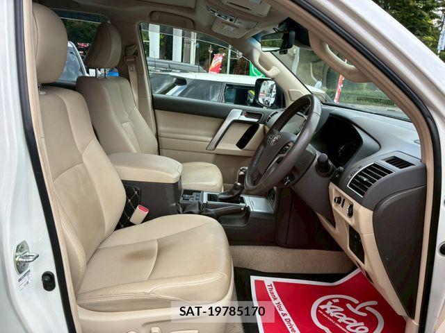 Toyota LAND CRUISER PRADO 2023-02 7059115-3