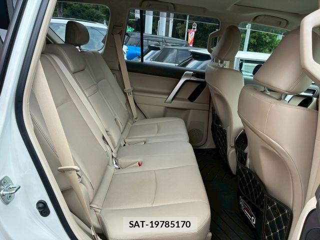 Toyota LAND CRUISER PRADO 2023-02 7059115-7