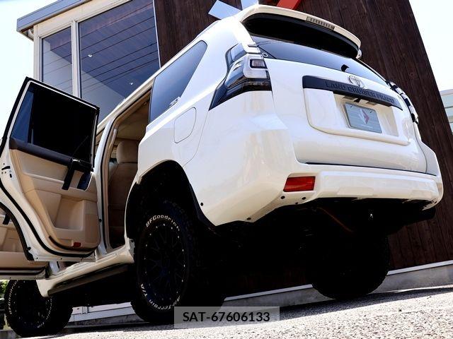 Toyota LAND CRUISER PRADO 2019-05 7059118-9