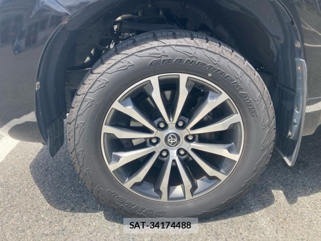 Toyota LAND CRUISER PRADO 2018-01 7059136-12