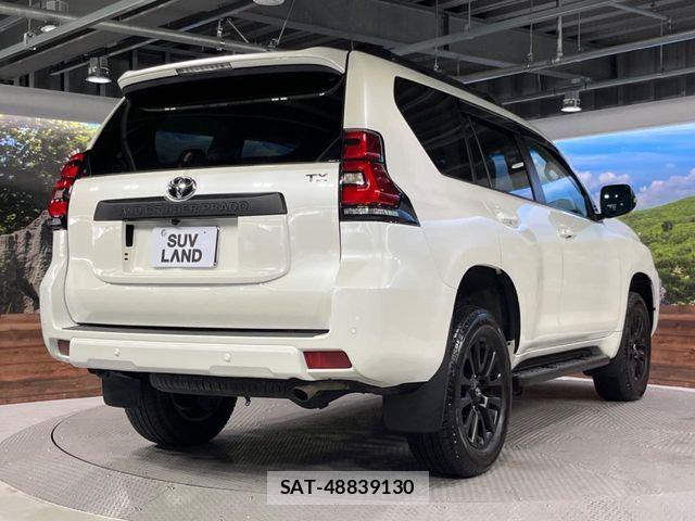 Toyota LAND CRUISER PRADO 2023-05 7059105-16