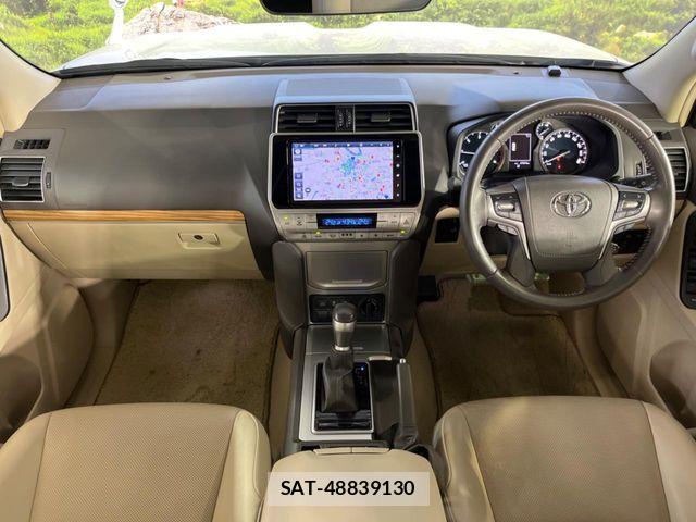 Toyota LAND CRUISER PRADO 2023-05 7059105-1