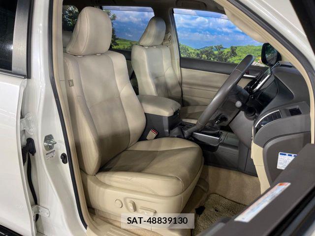 Toyota LAND CRUISER PRADO 2023-05 7059105-7