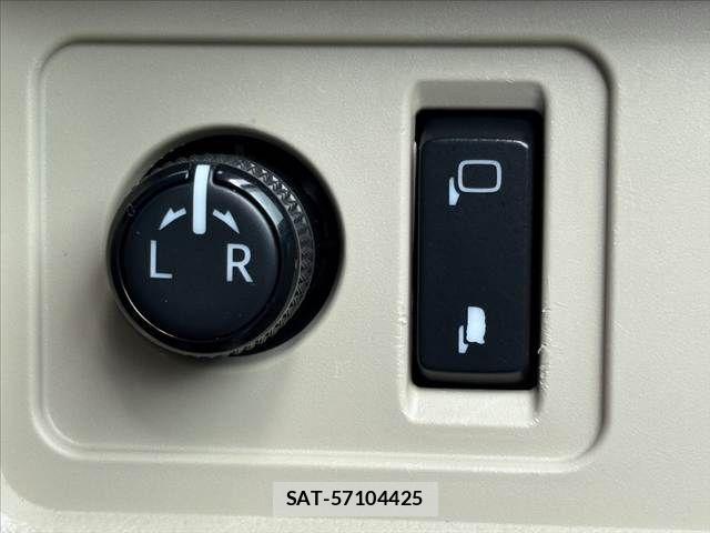 Toyota LAND CRUISER PRADO 2018-08 7059126-28