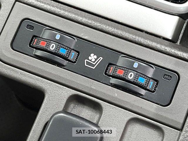 Toyota LAND CRUISER PRADO 2023-10 7220625-6