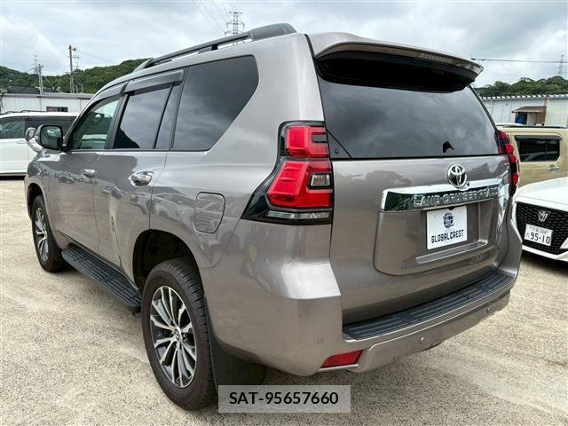 Toyota LAND CRUISER PRADO 2023-01 7220597-13