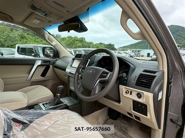 Toyota LAND CRUISER PRADO 2023-01 7220597-17