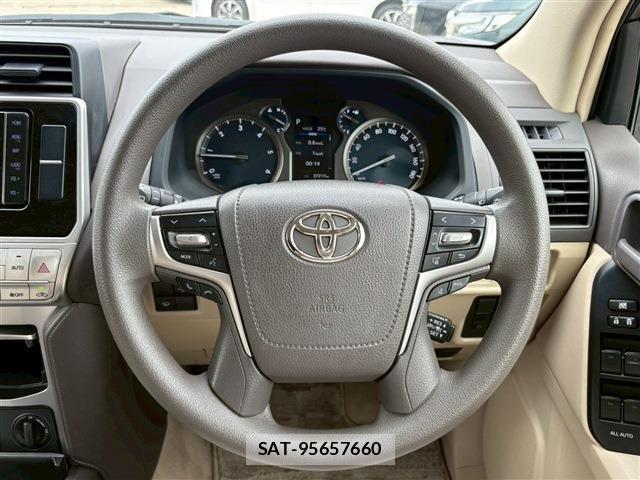 Toyota LAND CRUISER PRADO 2023-01 7220597-24