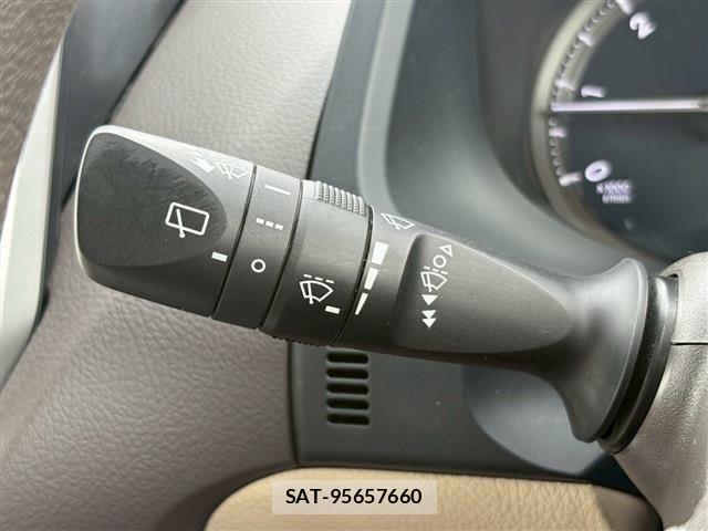 Toyota LAND CRUISER PRADO 2023-01 7220597-27