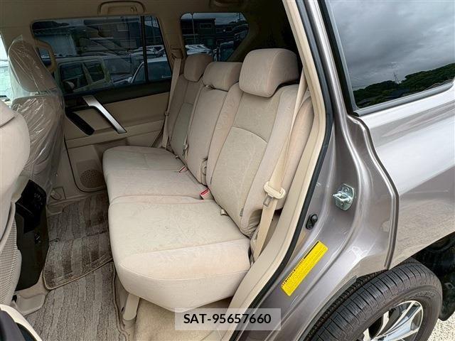 Toyota LAND CRUISER PRADO 2023-01 7220597-5