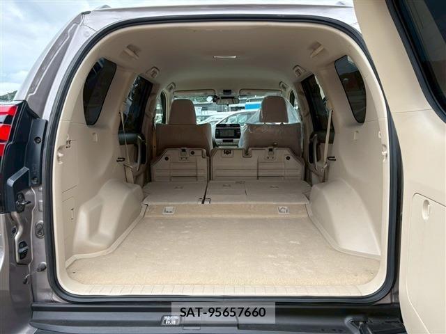 Toyota LAND CRUISER PRADO 2023-01 7220597-7