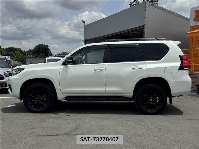 Toyota LAND CRUISER PRADO 2022-03 7220582-10