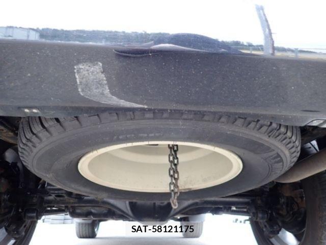 Toyota LAND CRUISER PRADO 2014-10 7215866-17