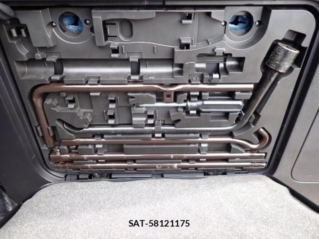 Toyota LAND CRUISER PRADO 2014-10 7215866-19