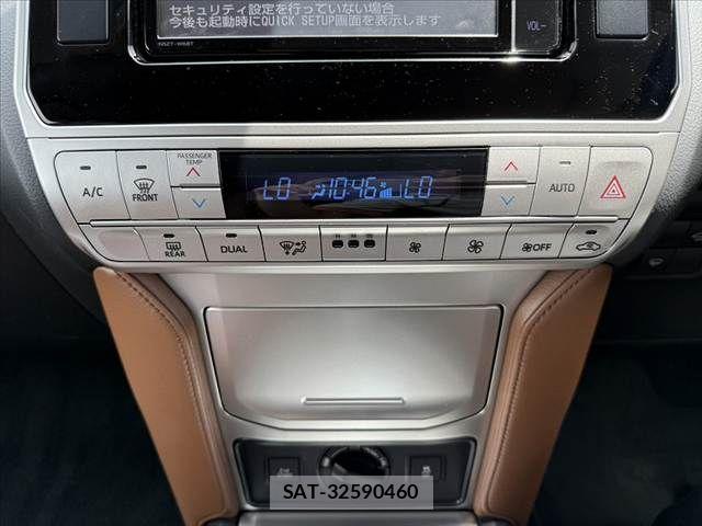Toyota LAND CRUISER PRADO 2021-10 7220570-24