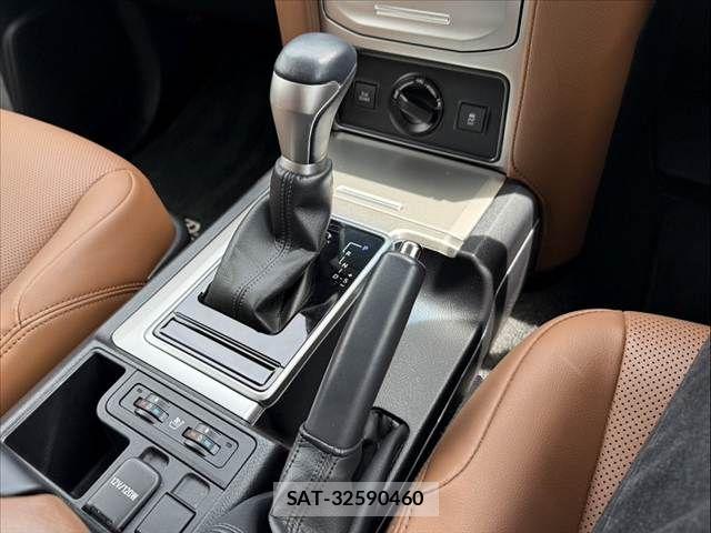 Toyota LAND CRUISER PRADO 2021-10 7220570-26