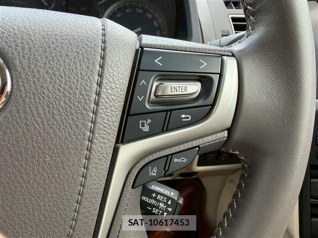 Toyota LAND CRUISER PRADO 2023-12 7220629-21