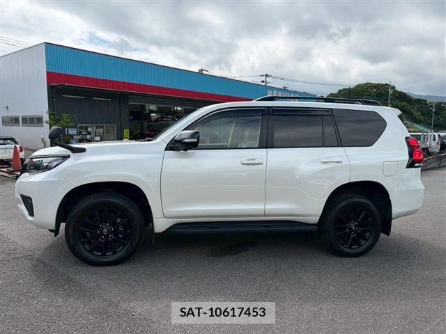 Toyota LAND CRUISER PRADO 2023-12 7220629-6