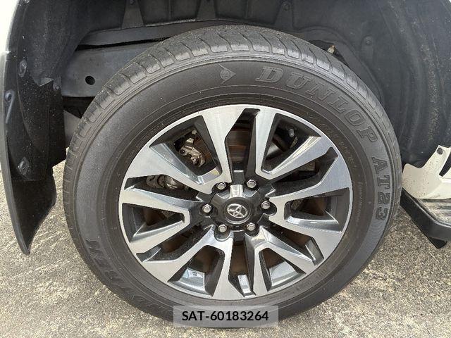 Toyota LAND CRUISER PRADO 2023-05 7220607-24