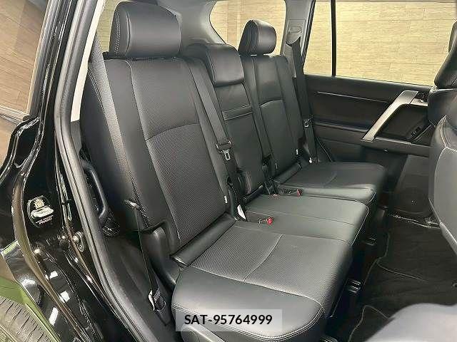 Toyota LAND CRUISER PRADO 2023-05 7220608-9