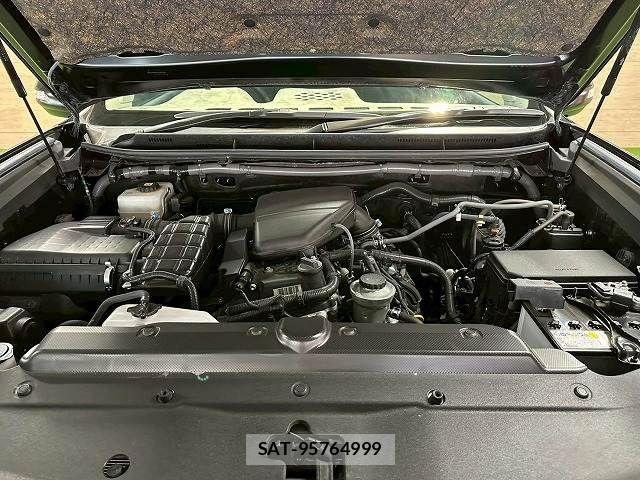 Toyota LAND CRUISER PRADO 2023-05 7220608-12