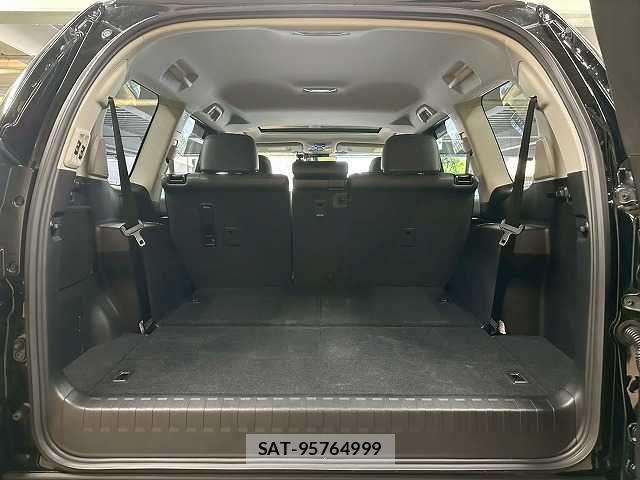 Toyota LAND CRUISER PRADO 2023-05 7220608-19