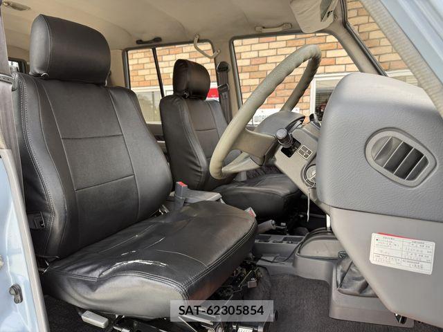 Toyota LAND CRUISER PRADO 1993-11 7220528-23