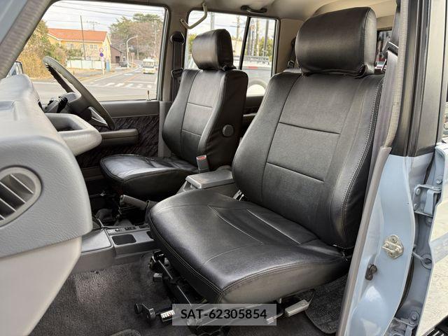 Toyota LAND CRUISER PRADO 1993-11 7220528-27
