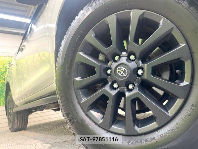 Toyota LAND CRUISER PRADO 2023-03 7220601-13