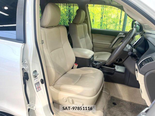 Toyota LAND CRUISER PRADO 2023-03 7220601-7