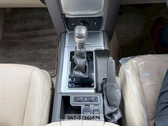 Toyota LAND CRUISER PRADO 2023-03 7220604-19