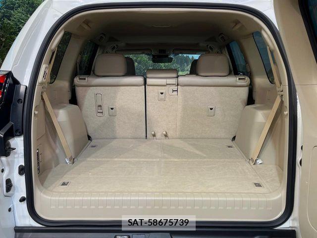 Toyota LAND CRUISER PRADO 2023-05 7220609-13