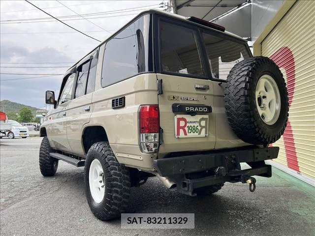 Toyota LAND CRUISER PRADO 1994-10 7220529-3