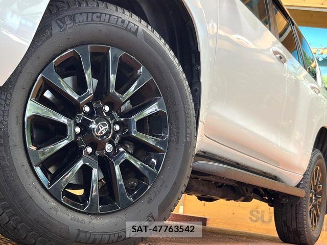 Toyota LAND CRUISER PRADO 2022-04 7220581-12