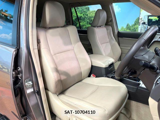 Toyota LAND CRUISER PRADO 2023-04 7220603-9
