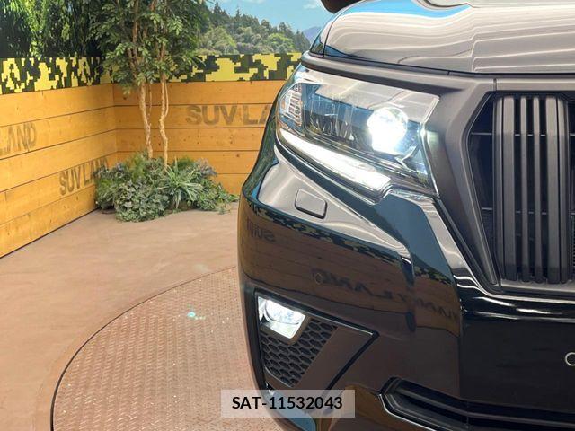 Toyota LAND CRUISER PRADO 2023-10 7220626-11