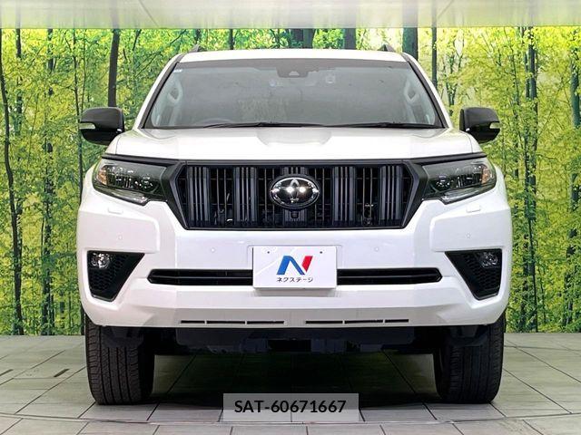 Toyota LAND CRUISER PRADO 2023-11 7220627-13