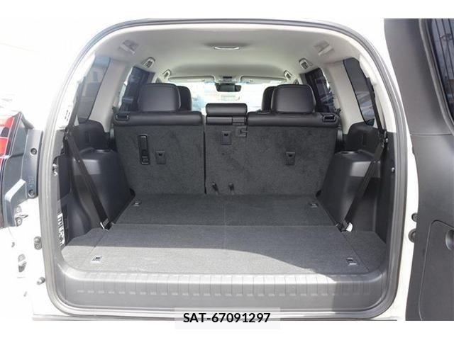 Toyota LAND CRUISER PRADO 2019-04 7220561-18