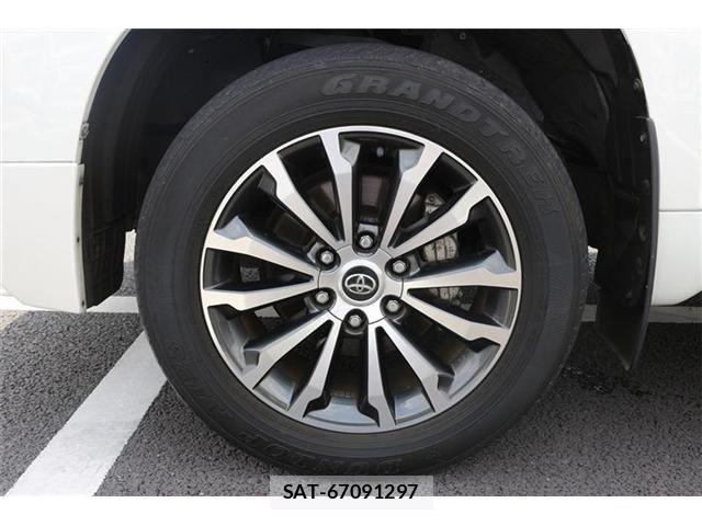 Toyota LAND CRUISER PRADO 2019-04 7220561-29