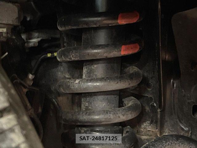 Toyota LAND CRUISER PRADO 2023-07 7220616-19